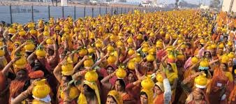 पूजन एवं कलश यात्रा (आरंभ)
